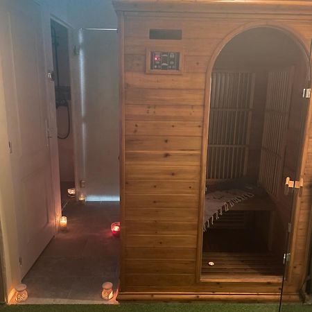 Houdarling Chalet Et Spa Hammam Jacuzzi Et Sauna نيم المظهر الخارجي الصورة