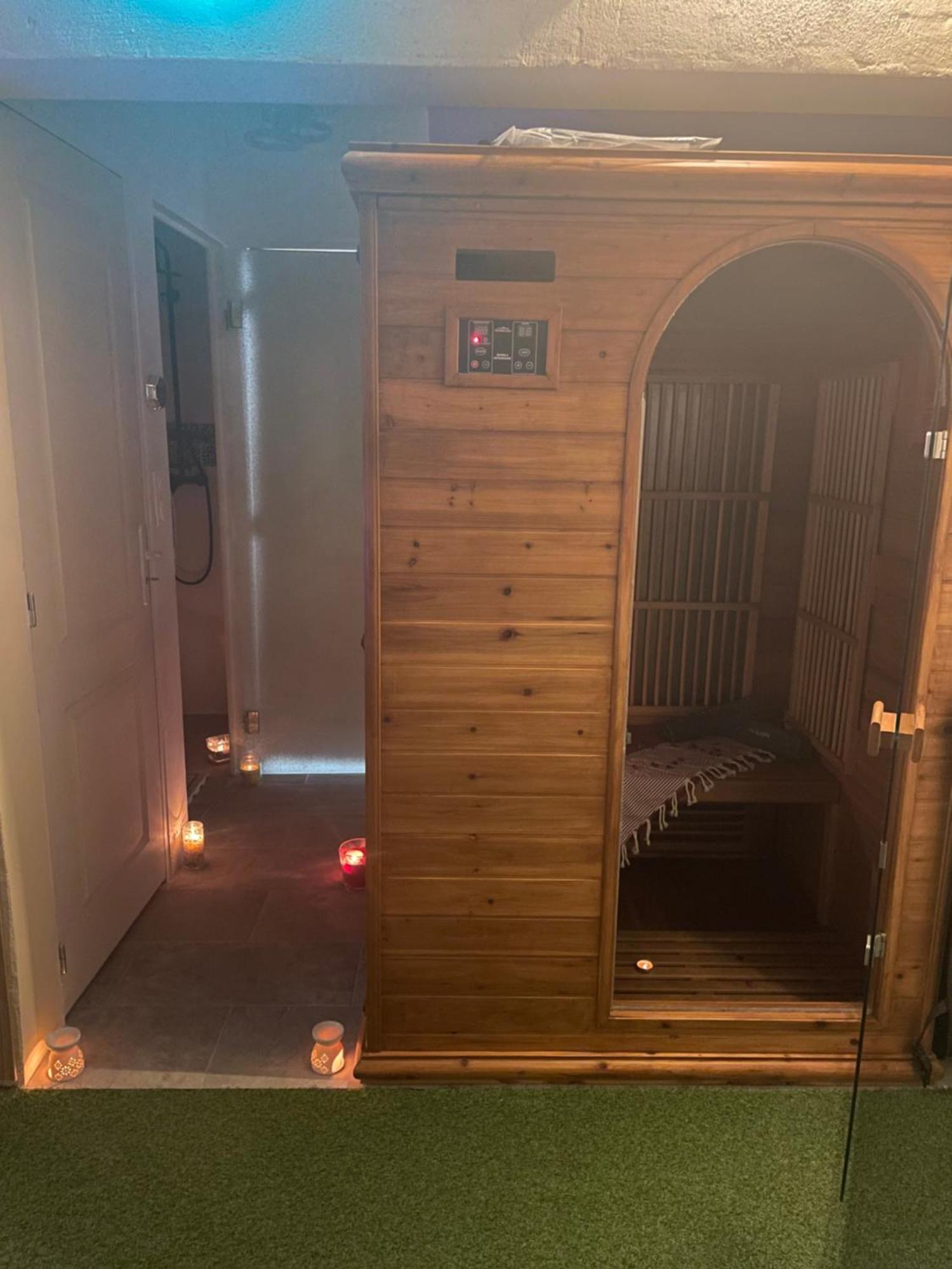 Houdarling Chalet Et Spa Hammam Jacuzzi Et Sauna نيم المظهر الخارجي الصورة
