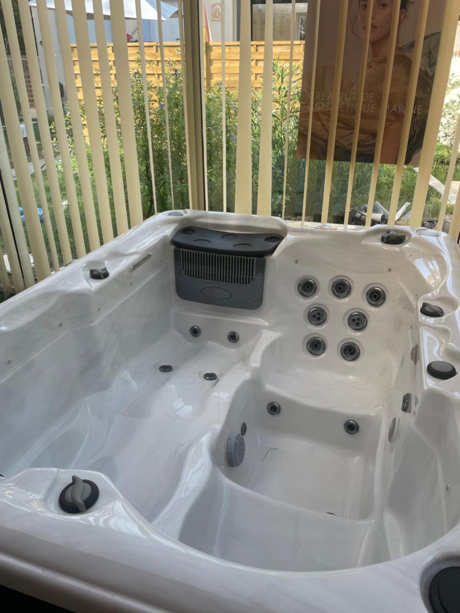 Houdarling Chalet Et Spa Hammam Jacuzzi Et Sauna نيم المظهر الخارجي الصورة